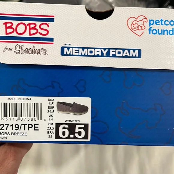 **FLASH  SALE** BOBS from Skechers Taupe size 6.5 NIB - Picture 2 of 4